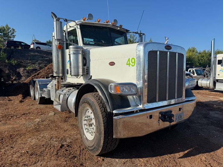 2013-peterbilt-389k-image-3