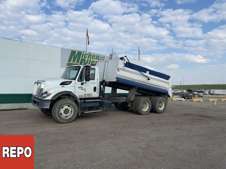 2008-international-workstar-7400-image-1