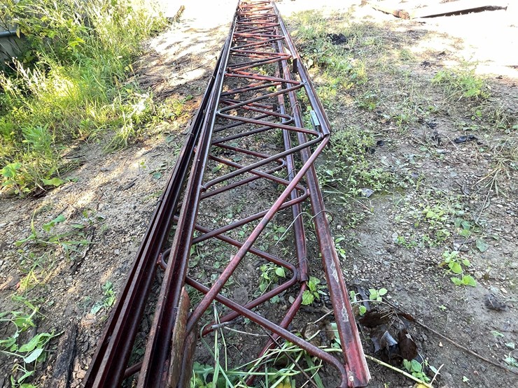#1330-•-steel-bar-joists-image-2