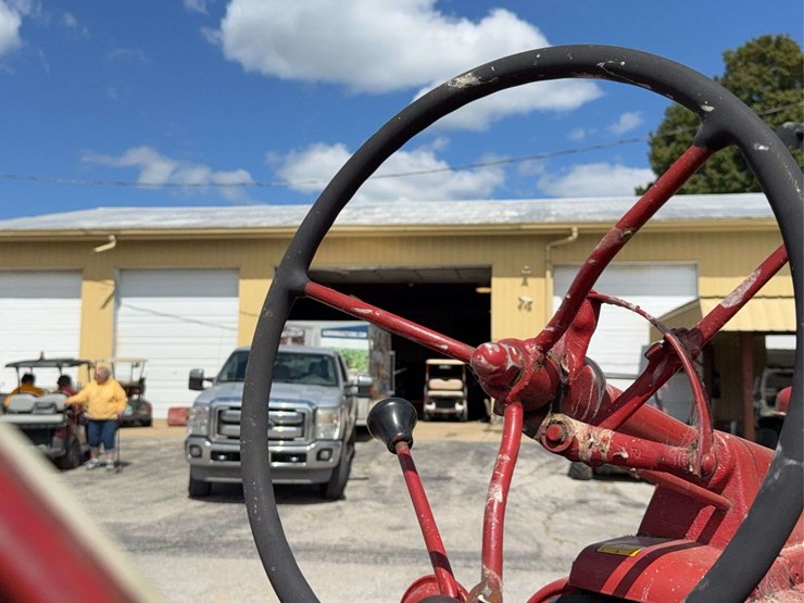 farmall-300-image-43
