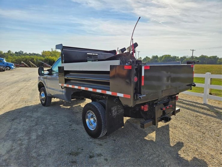 2001-ford-350-image-3