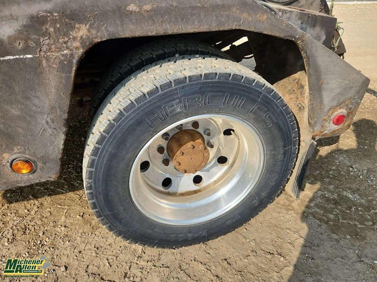 2009-ford-f450-image-26
