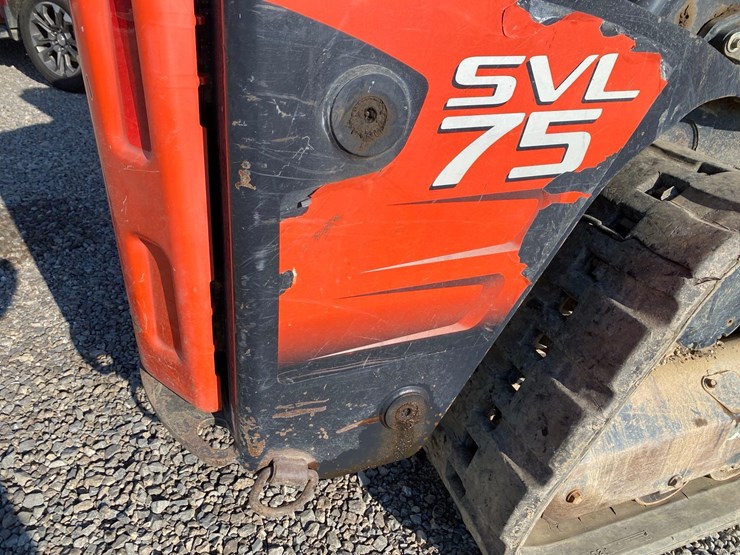 2013-kubota-svl75-image-27