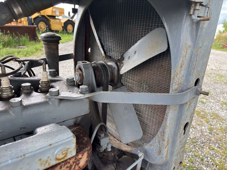 massey-ferguson-4-image-16