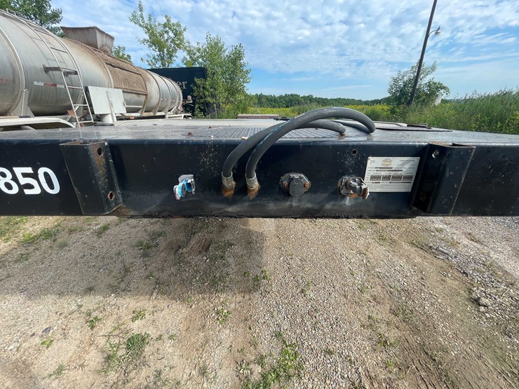 #3032-•-landoll-hauler-lowboy-trailer-(has-wi-title)-(denmark,-wi)-image-21