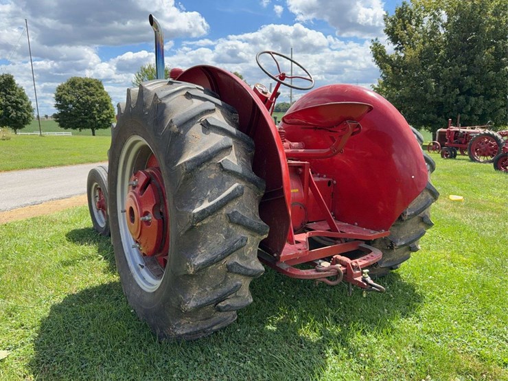 farmall-w-9-image-6