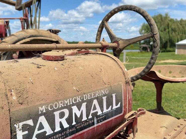 farmall-f-12-image-64