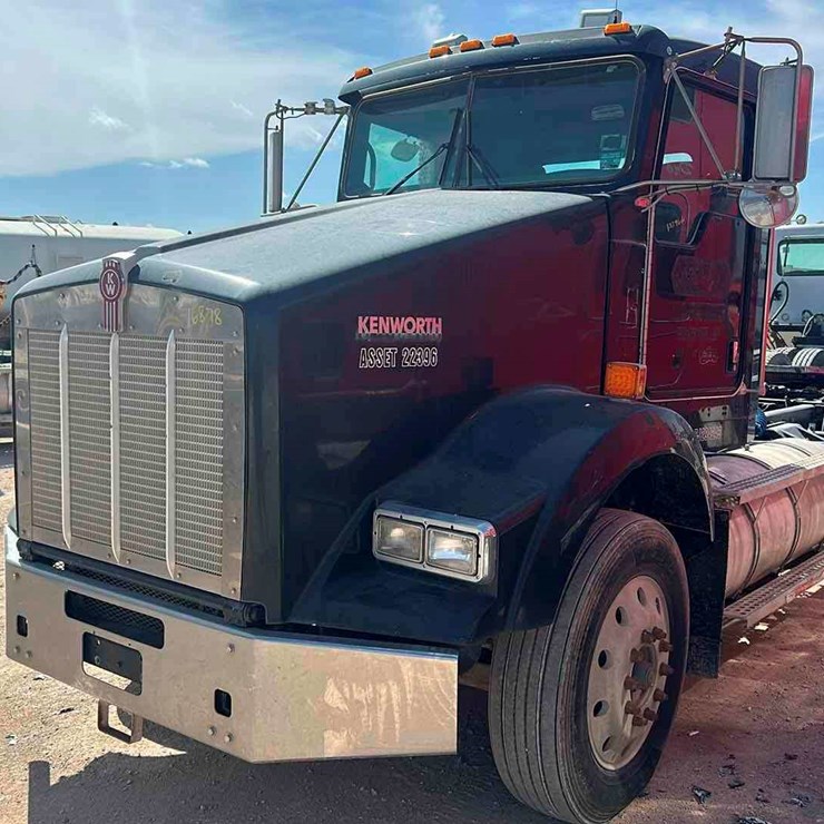2011 KENWORTH T800