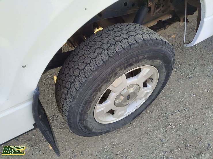 2014-ford-f150-image-25