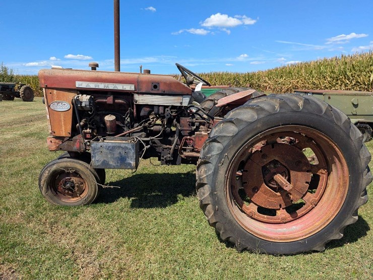 farmall-340-diesel-image-10
