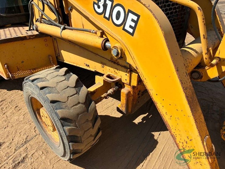 deere-310e-image-4