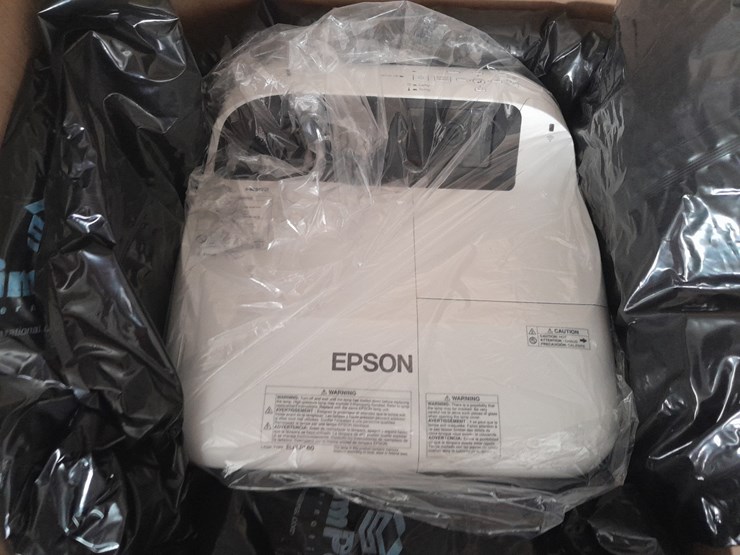 lot#--espon-brightlink-585wi-projector-image-1