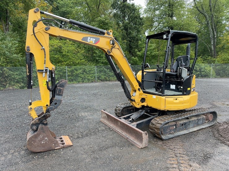 2016-caterpillar-304e2-cr-image-1