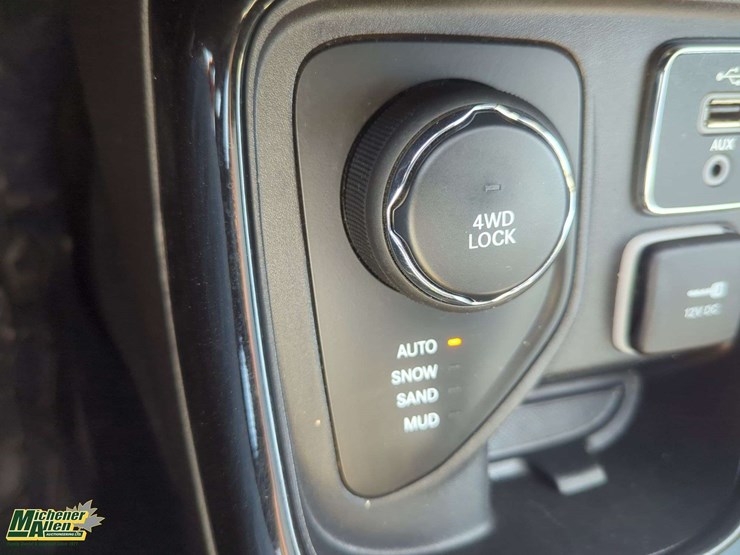 2019-jeep-compass-image-10