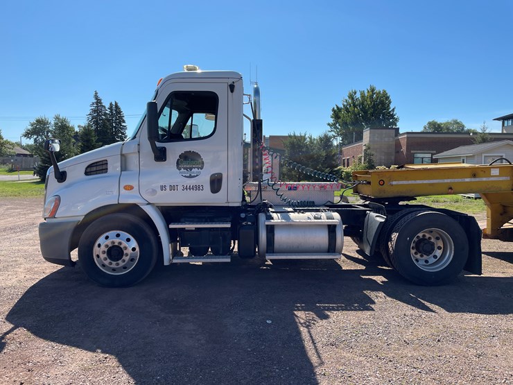 #2750-•-2014-freightliner-cascadia-single-axle-day-cab-truck-(has-wi-title)-(title-in-delay)-(ashland,-wi)-image-7