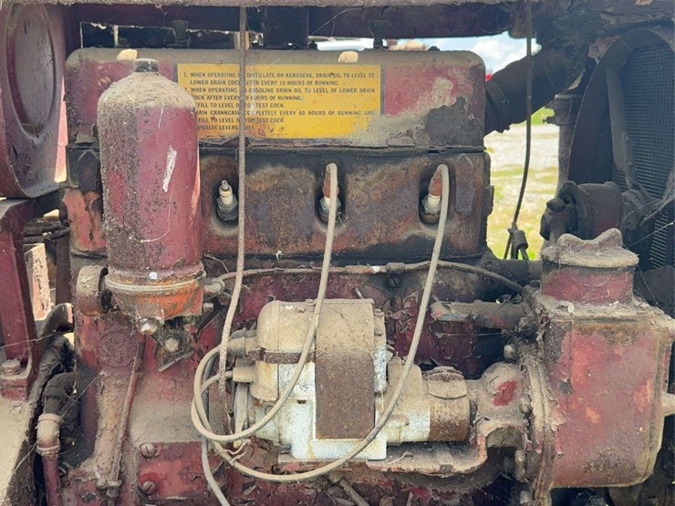 farmall-f-20-image-40