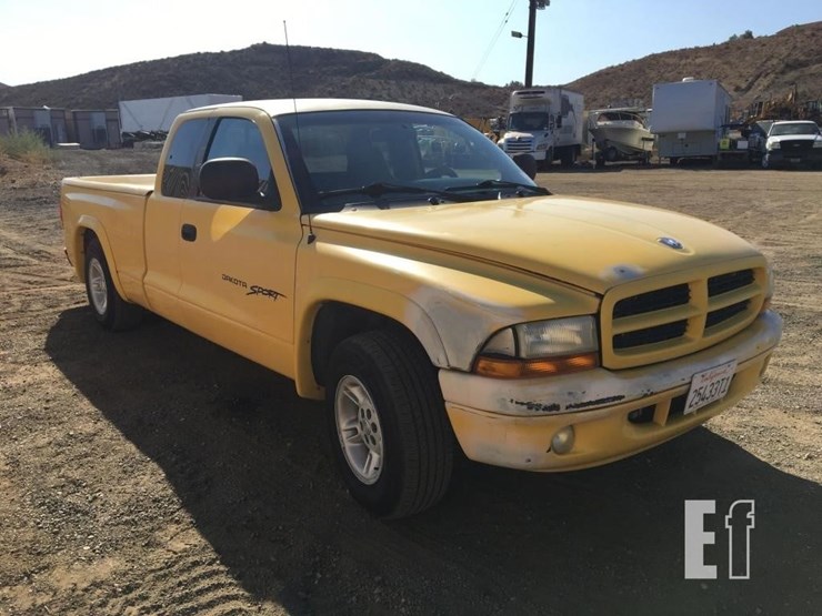 2000-dodge-dakota-sport-image-2