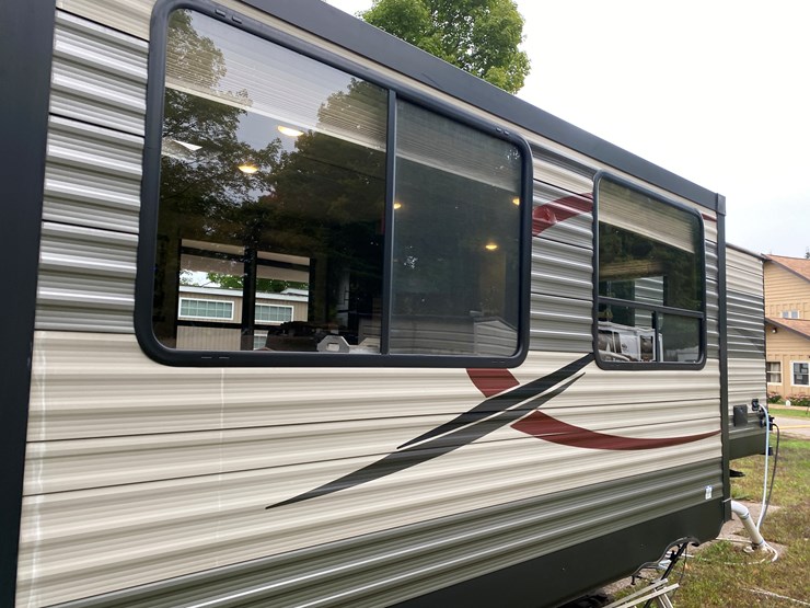 #3304-•-2016-cherokee-limited-274vfk-camper-(has-wi-title)-(three-lakes,-wi)-image-69