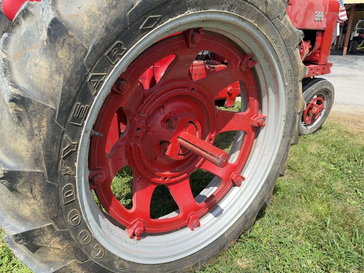 farmall-300-image-25