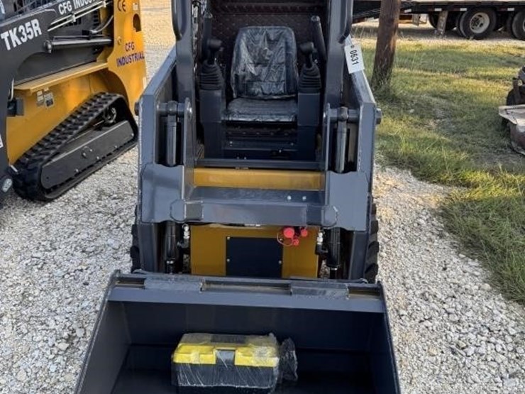 2025,-cf-industry,-krw232,-gas-powered-compact-image-4