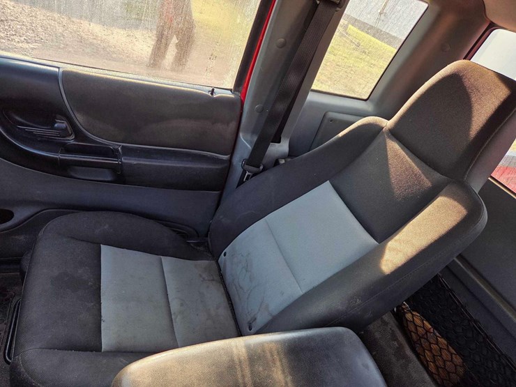 2004-ford-ranger-xlt-image-14