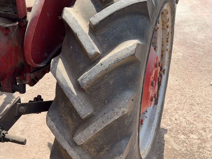 farmall-super-a-image-24