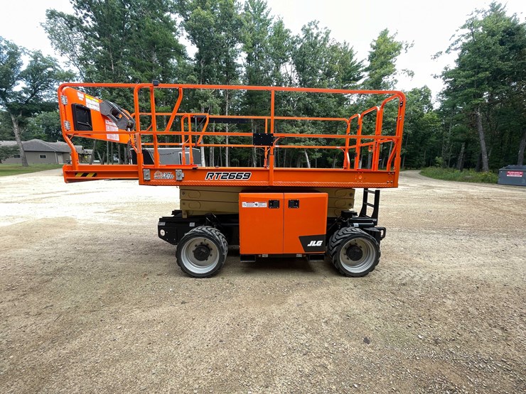 #300-•-2022-jlg-rt-2669-scissors-lift-(wautoma,-wi)-image-3