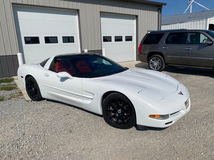 2000-corvette-c5-image-1