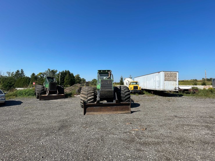 2000-john-deere-660-image-5