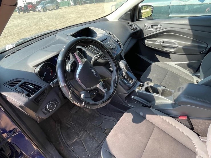 2013-ford-escape-image-11