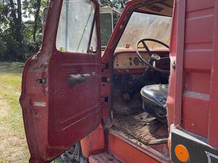 ford-600-image-43