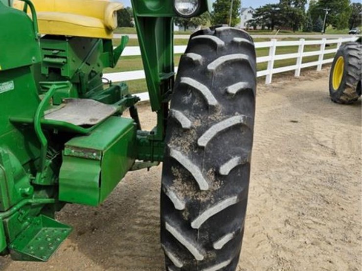 1972-john-deere-3020-image-13