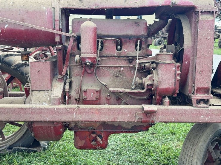 farmall-f-20-image-46