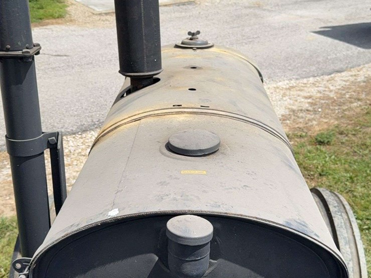 mccormick-deering-w-30-image-41