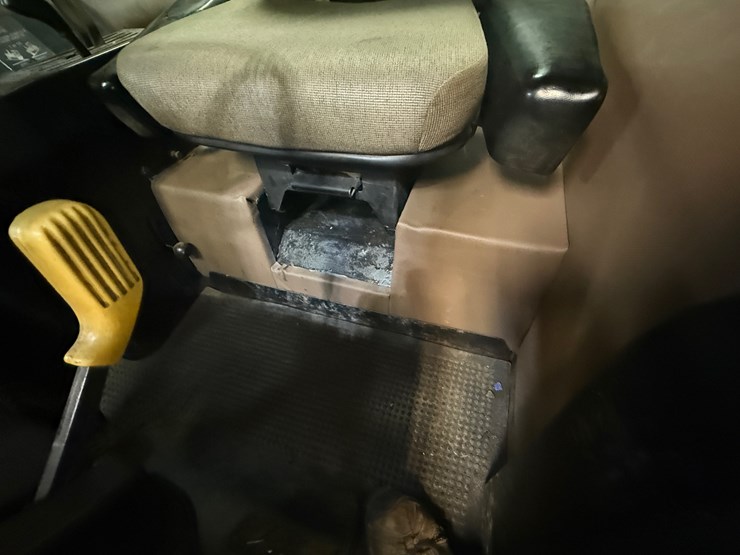 john-deere-4430-image-42