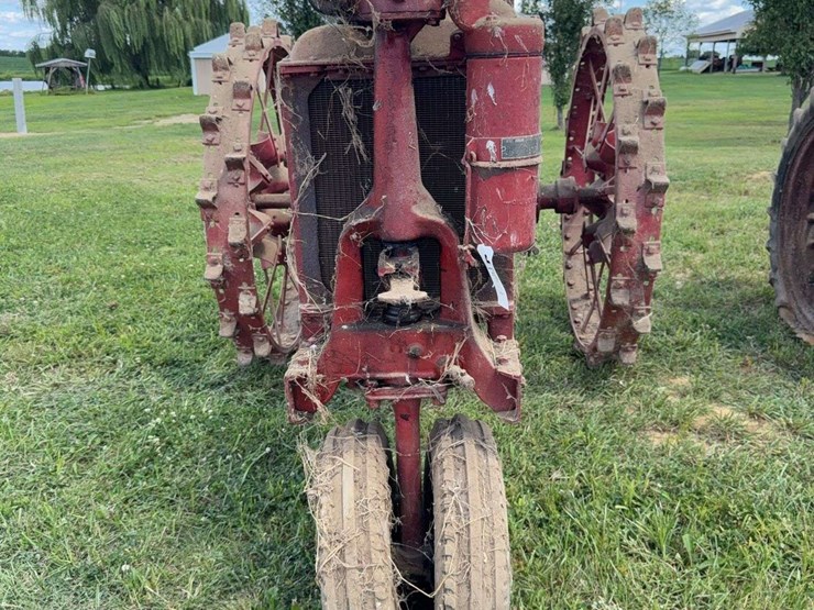 farmall-f-12-image-3
