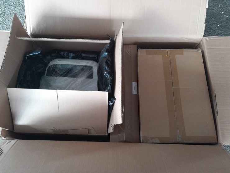 lot#--espon-brightlink-585wi-projector-image-3