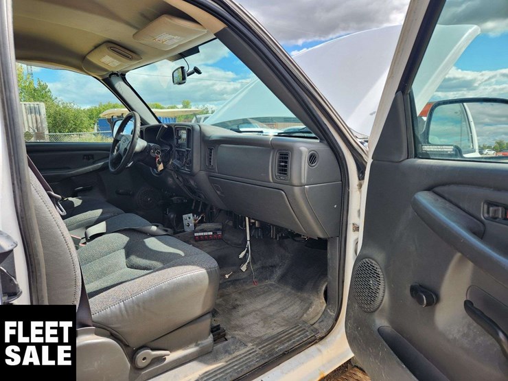 2007-chevrolet-silverado-2500hd-image-29