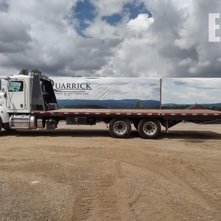 2016 PETERBILT 348