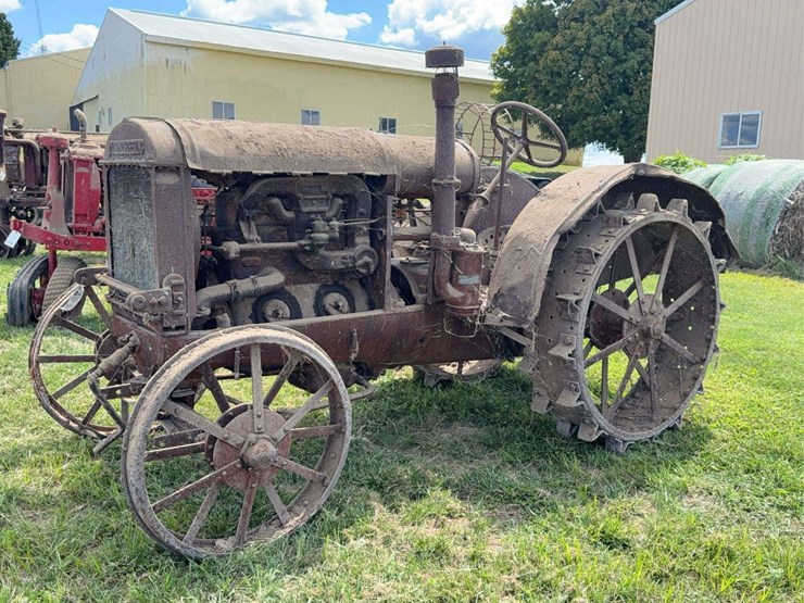 mccormick-deering-10-20-image-10