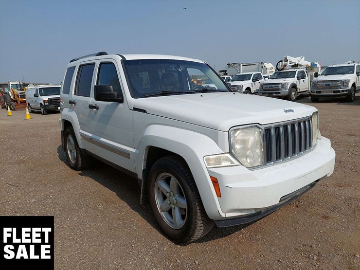 2012-jeep-liberty-image-2