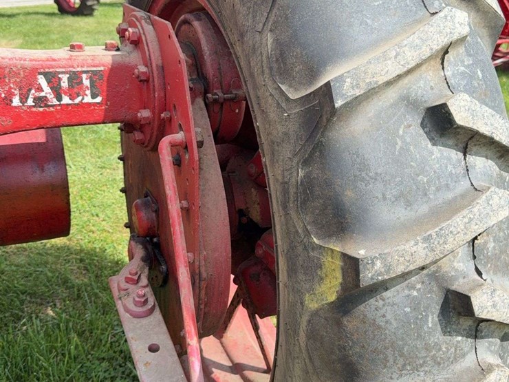 farmall-f-20-image-32