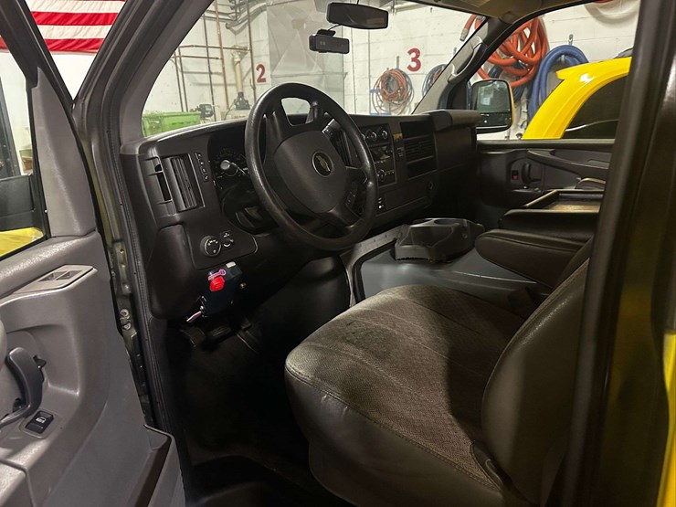 gm/chevy-van-miles---184178-image-19