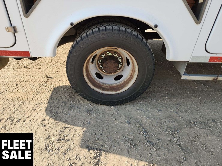 2016-ford-f550-image-31