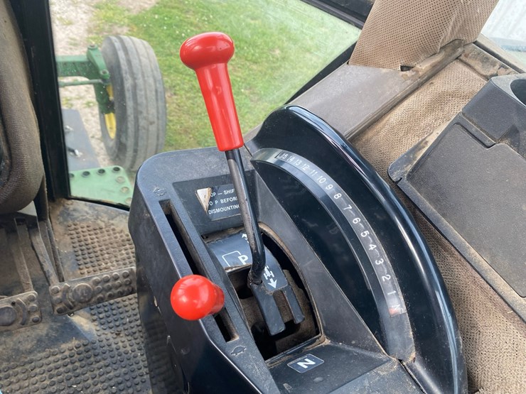 john-deere-4055-image-40