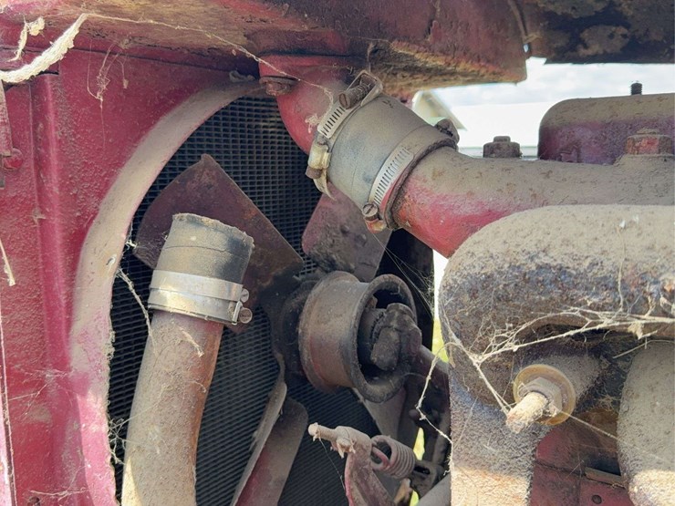 farmall-f-20-image-52