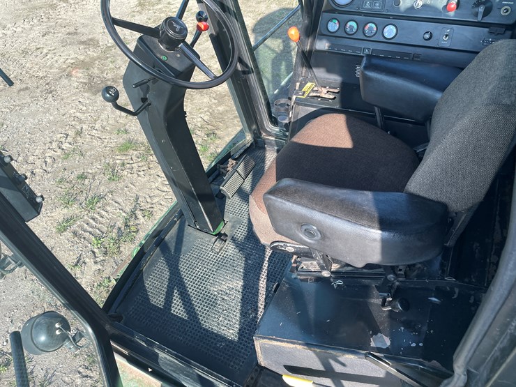 1979-john-deere-6620-image-39