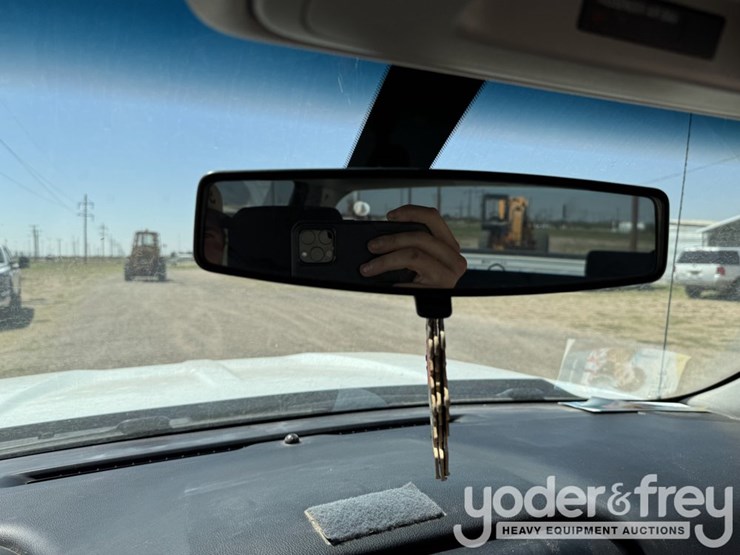 2016-chevrolet-silverado-1500-image-24