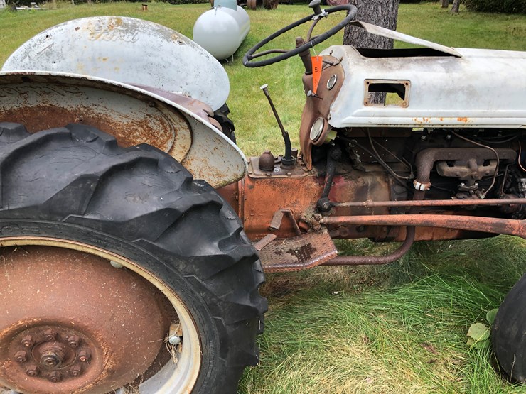 ford-8n-image-27