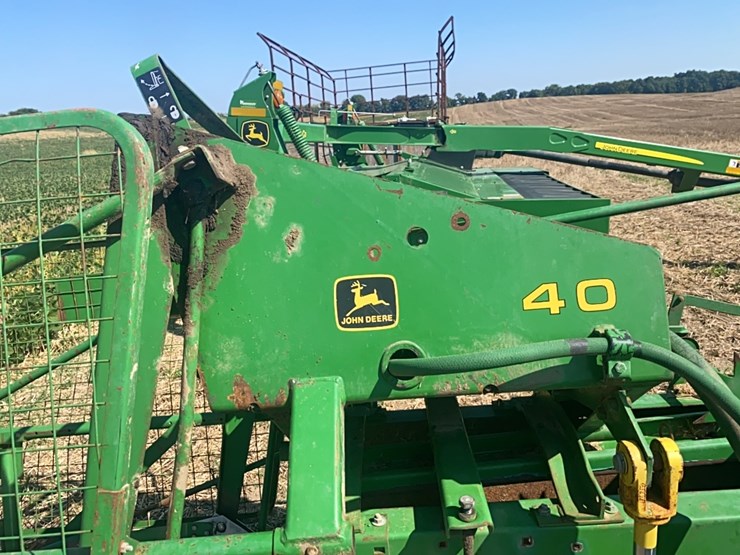 john-deere-328-image-18